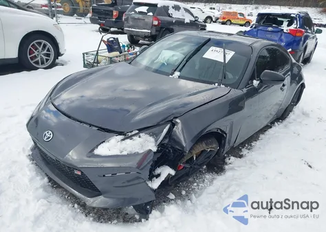 2024 Toyota Gr86 Premium z USA, uszkodzony, nr VIN JF1ZNBE17R9761158